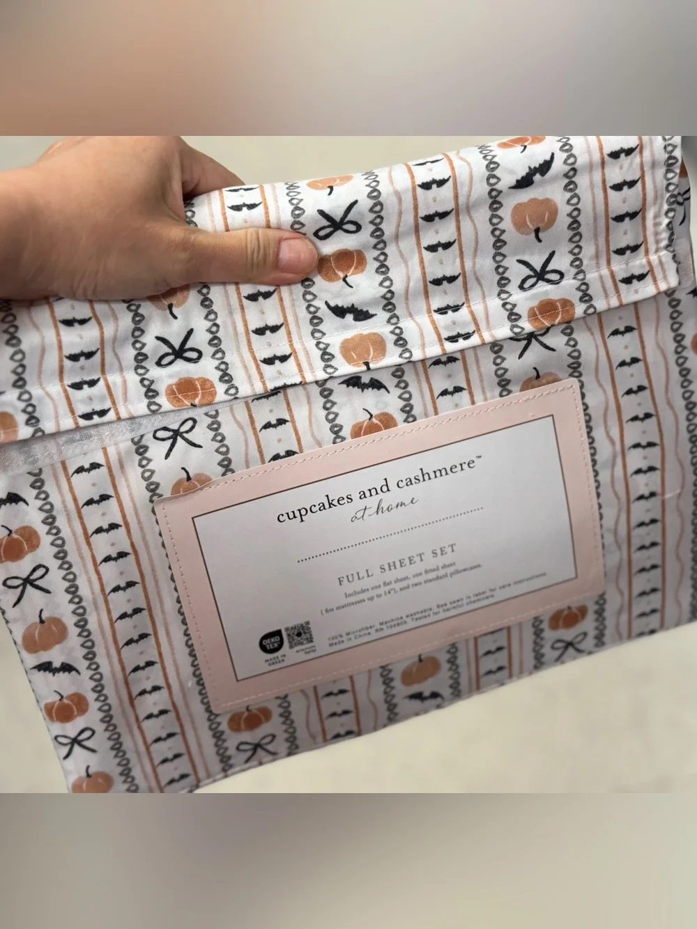 Cupcakes and Cashmere Full Sheet Set - Pumpkin & Bat Print (White/Orange/Black)